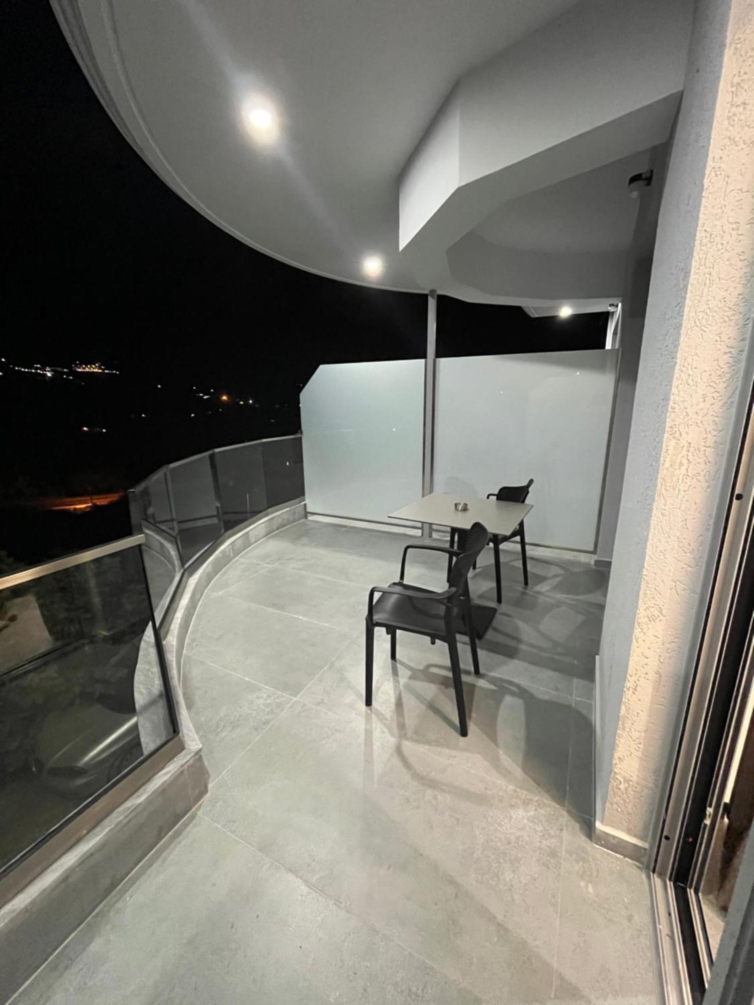 Bed and Breakfast Sun George Himarë Exterior foto